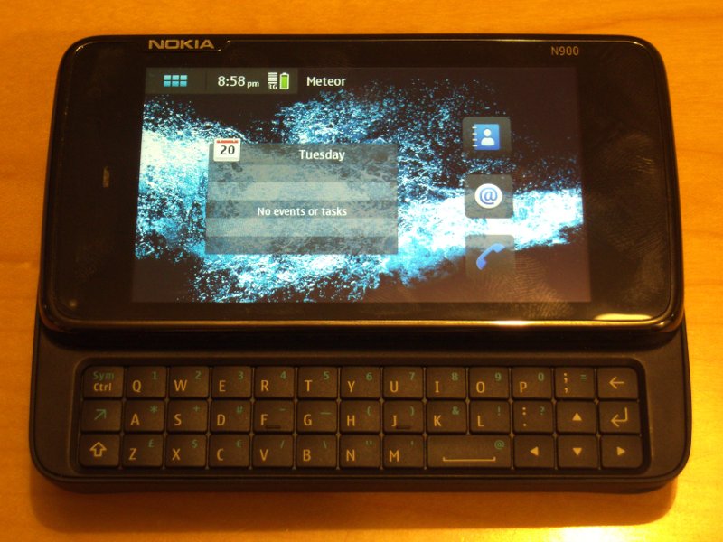 N900 Unboxing 25