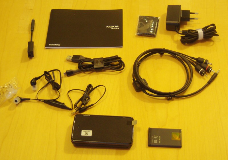 N900 Unboxing 7